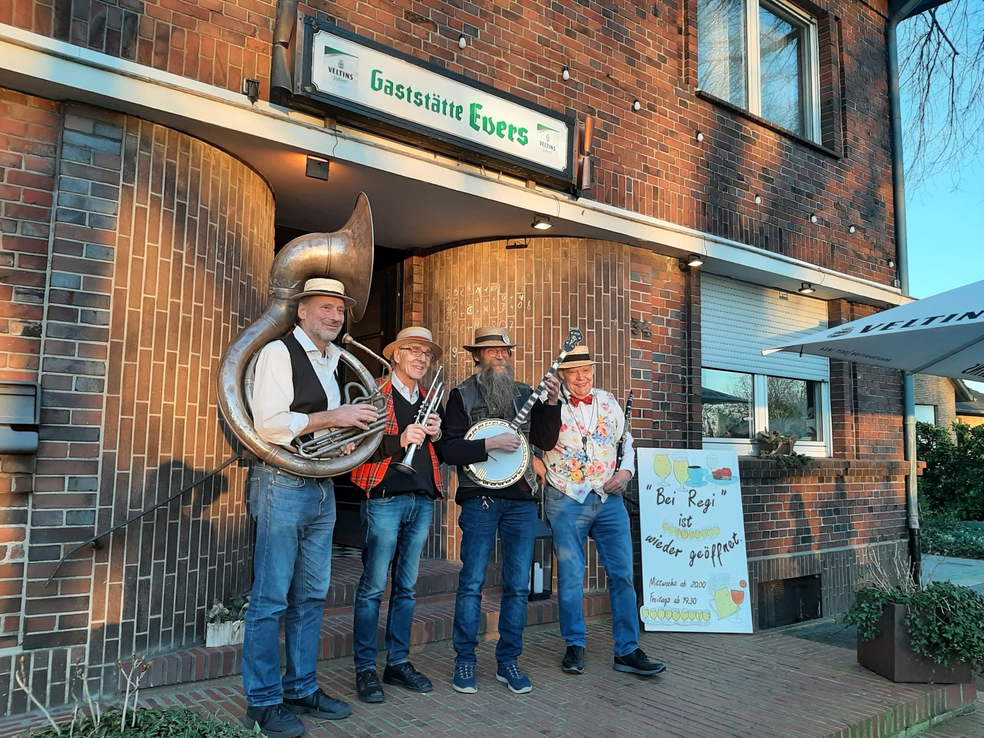 Eröffnung Dorffest durch Band Jazz im Glück